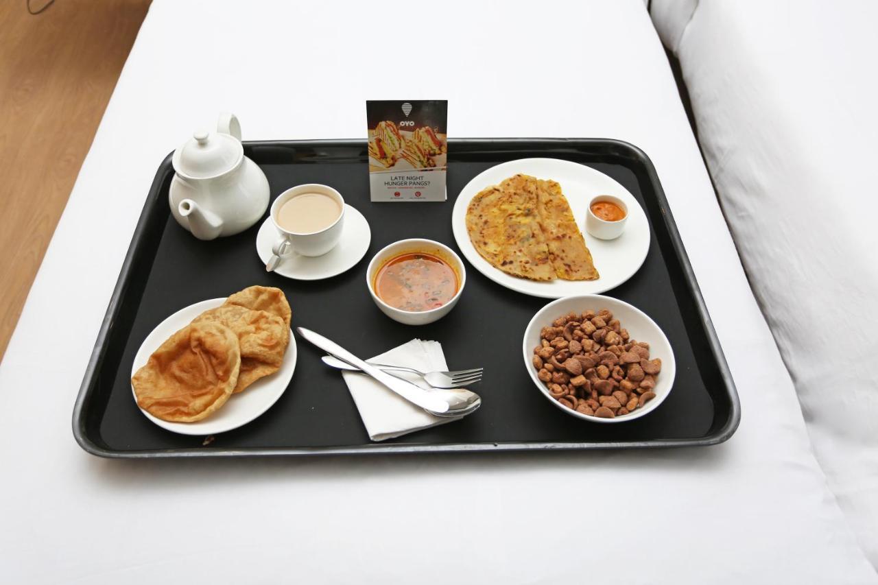 Oyo 15169 Hotel Rk Inn Lucknow Ngoại thất bức ảnh